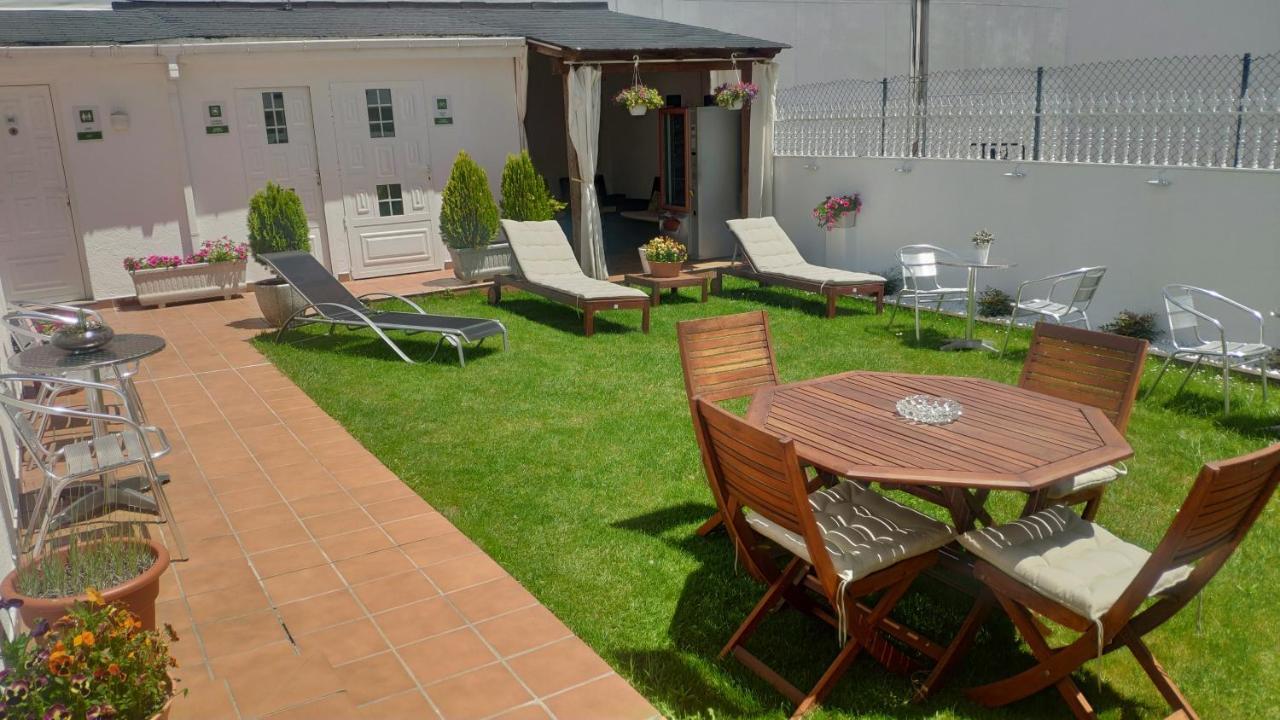 Hostel Portosantiago Portomarin Zewnętrze zdjęcie