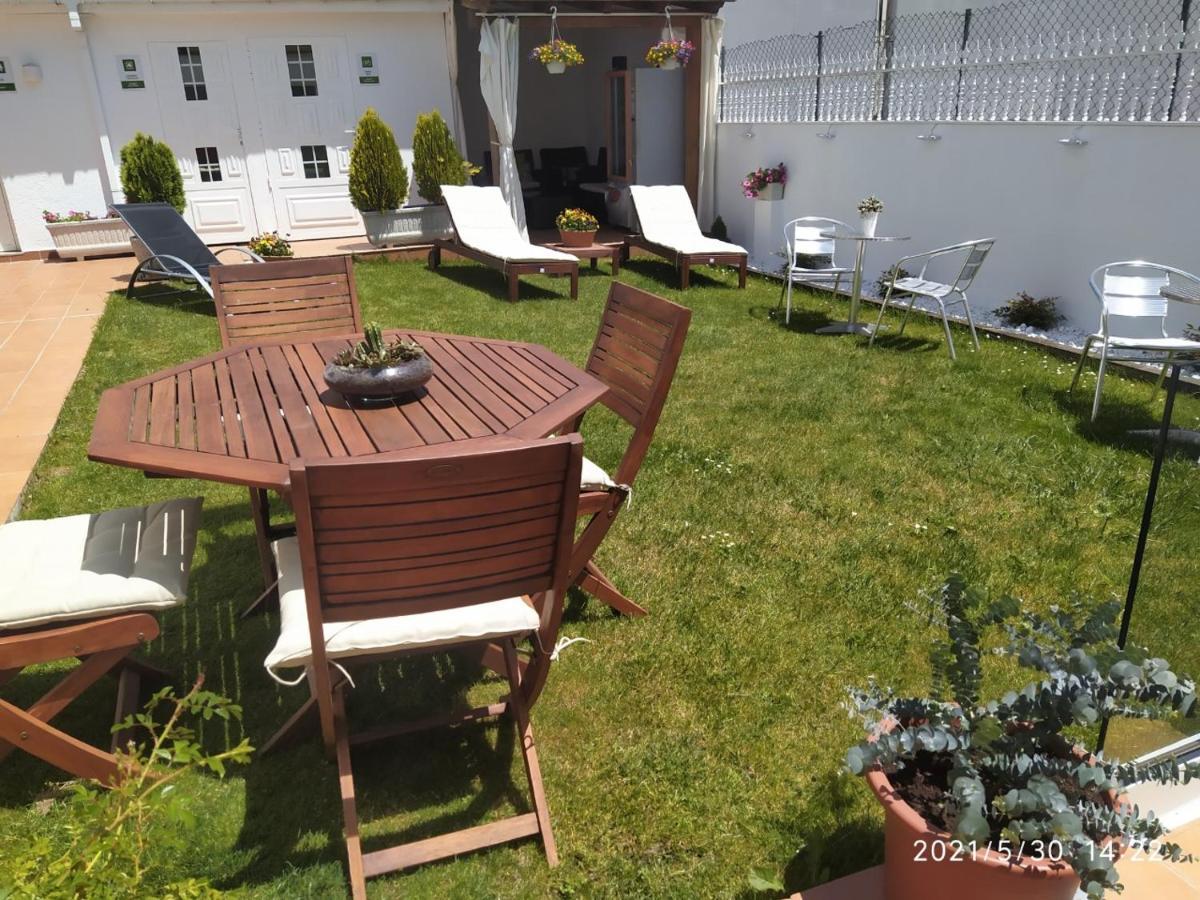 Hostel Portosantiago Portomarin Zewnętrze zdjęcie